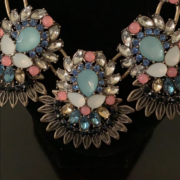 Statement Necklace - Picture 3 of 3